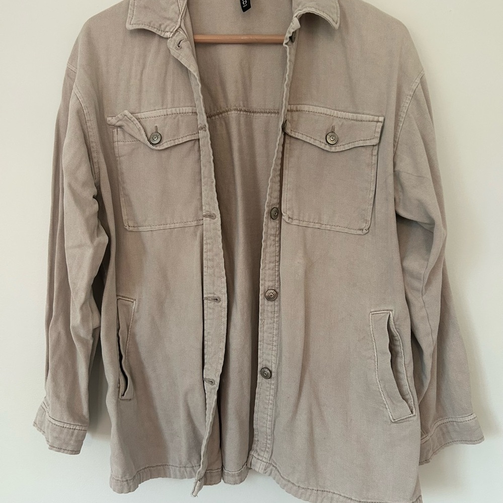 H&M Beige Button-Up Shirt